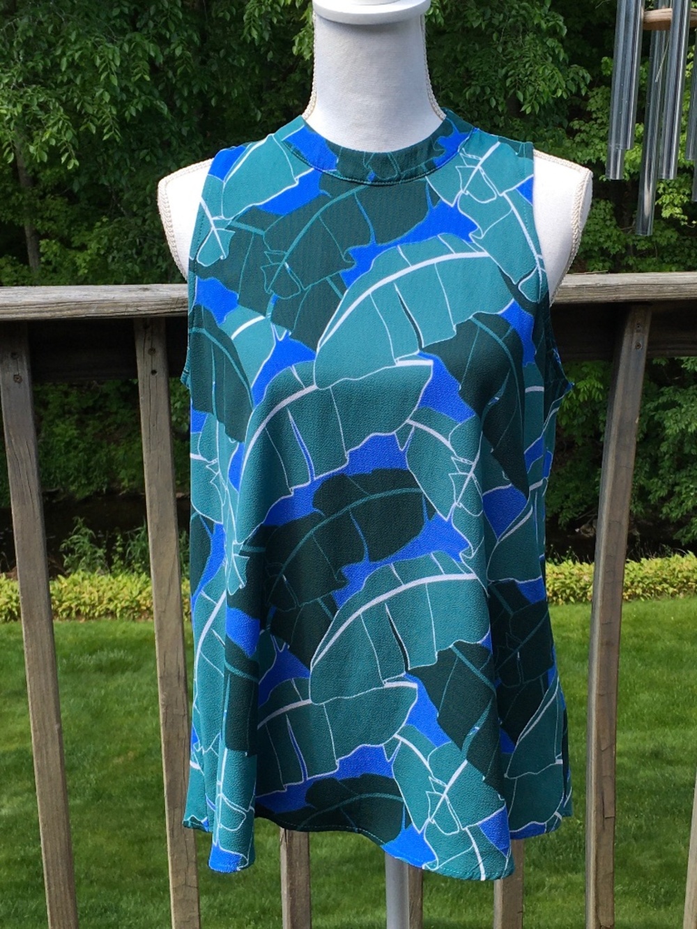 Mud Pie size M green and blue sleeveless top